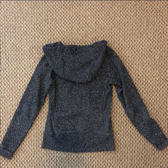 🌌 Lululemon constellation scuba hoodie size 4 - Picture 3 of 3
